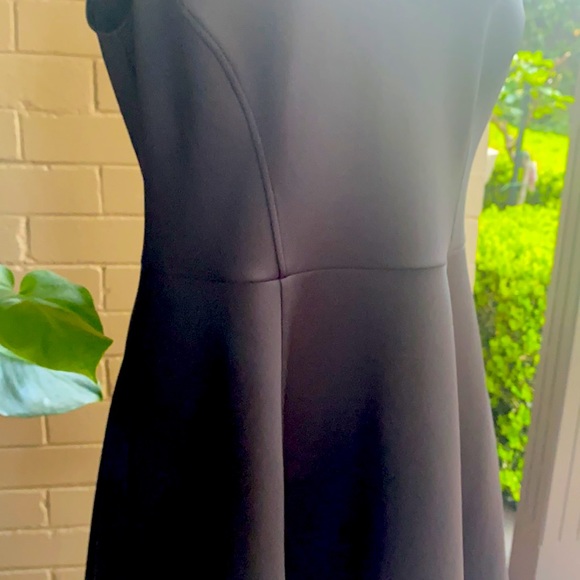 Designer Ted Baker | LBD | Size 4 - Picture 4 of 5